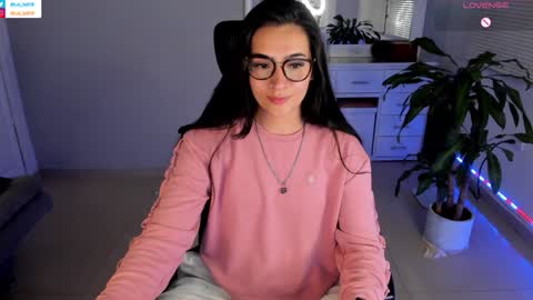 Snapshot of soyabby_ chatting on January 13, 2025, 12:09 am Luisa online show from January 13, 2025, 12:09 am