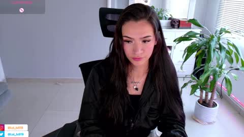 Snapshot of soyabby_ chatting on February 2, 2025, 9:02 pm Luisa online show from February 2, 2025, 9:02 pm