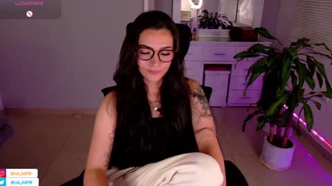 Snapshot of soyabby_ chatting on February 3, 2025, 12:04 am Luisa online show from February 3, 2025, 12:04 am