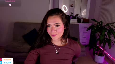 Snapshot of soyabby_ chatting on February 7, 2025, 12:42 am Luisa online show from February 7, 2025, 12:42 am