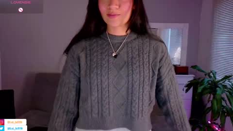 Snapshot of soyabby_ chatting on February 11, 2025, 10:50 pm Luisa online show from February 11, 2025, 10:50 pm