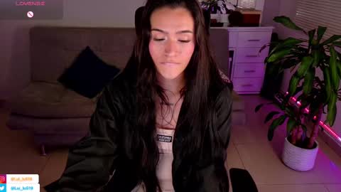 Snapshot of soyabby_ chatting on February 23, 2025, 11:58 pm Luisa online show from February 23, 2025, 11:58 pm