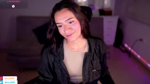 Snapshot of soyabby_ chatting on February 28, 2025, 2:31 am Luisa online show from February 28, 2025, 2:31 am