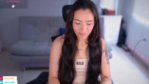 Snapshot of soyabby_ chatting on March 2, 2025, 7:34 pm Luisa online show from March 2, 2025, 7:34 pm