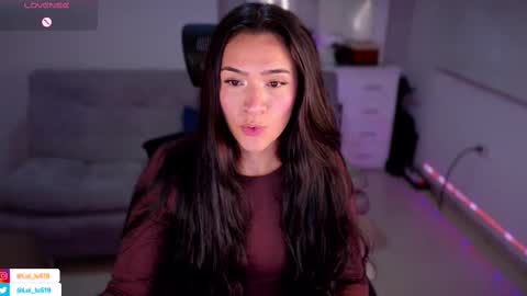 Snapshot of soyabby_ chatting on March 4, 2025, 3:11 am Luisa online show from March 4, 2025, 3:11 am