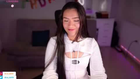 Snapshot of soyabby_ chatting on March 6, 2025, 11:20 pm Luisa online show from March 6, 2025, 11:20 pm