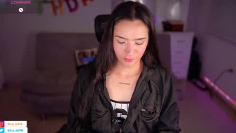 Snapshot of soyabby_ chatting on March 12, 2025, 11:12 pm Luisa online show from March 12, 2025, 11:12 pm