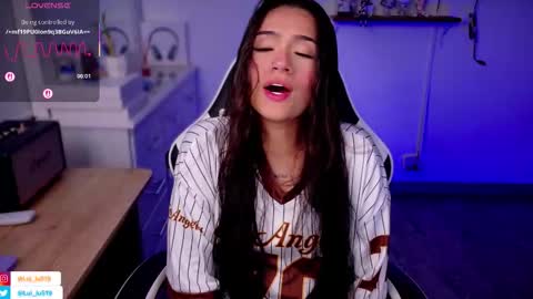 Snapshot of soyabby_ chatting on September 17, 2025, 10:44 pm Luisa online show from September 17, 2025, 10:44 pm