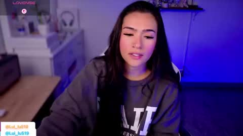 Snapshot of soyabby_ chatting on October 19, 2025, 5:13 pm Luisa online show from October 19, 2025, 5:13 pm