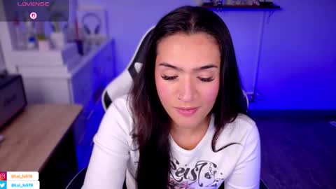 Snapshot of soyabby_ chatting on November 5, 2025, 10:43 pm Luisa online show from November 5, 2025, 10:43 pm