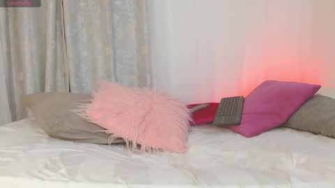 Snapshot of soyamelia_99 chatting on February 22, 2025, 2:39 am Amelia online show from February 22, 2025, 2:39 am