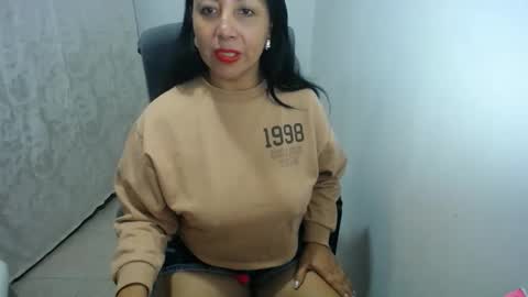 Snapshot of soyelena46 chatting on April 22, 2026, 11:34 am soy Elena online show from April 22, 2026, 11:34 am