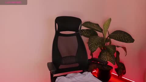 Snapshot of soysamicita_ chatting on December 10, 2024, 9:55 am Sami Diaz online show from December 10, 2024, 9:55 am