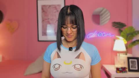 Aleja online show from March 18, 2026, 4:26 am