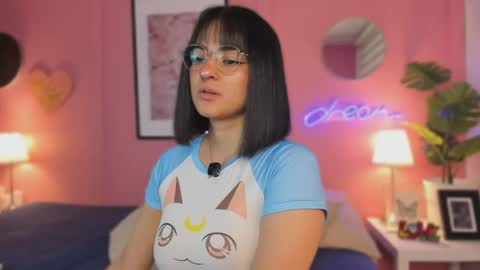 Snapshot of soysaraa_ chatting on April 28, 2026, 5:01 am Aleja online show from April 28, 2026, 5:01 am