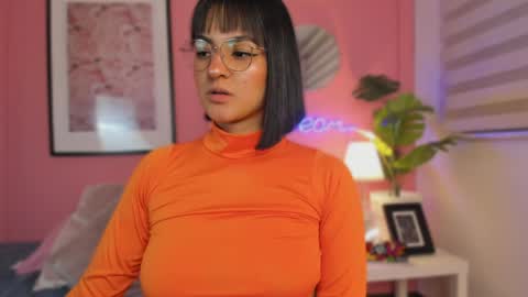 Snapshot of soysaraa_ chatting on May 9, 2026, 5:01 am Aleja online show from May 9, 2026, 5:01 am