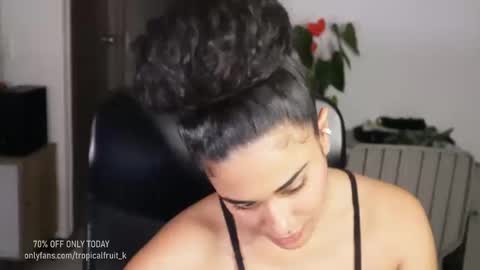 You want to talk to me more personal follow me in My Channel VIP  50 the discount       online show from September 12, 2025, 11:48 pm