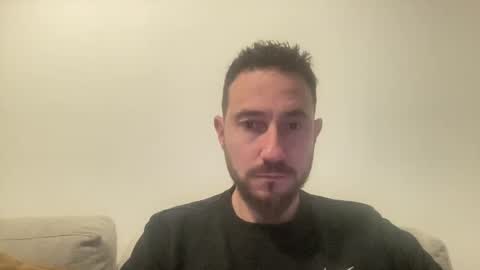 spainmenhot69 online show from December 30, 2024, 6:05 pm