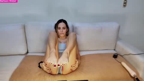 spaintense_ online show from November 17, 2025, 1:44 am