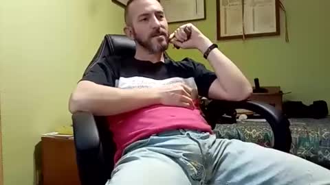 Manu  online show from February 10, 2025, 5:41 pm