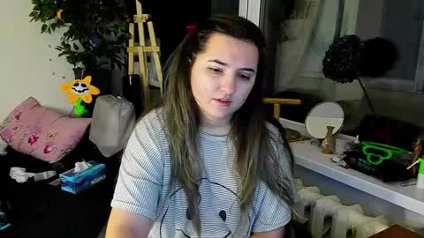 Snapshot of spanking_girls chatting on December 25, 2024, 11:42 pm Evgenia online show from December 25, 2024, 11:42 pm