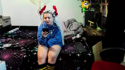 Snapshot of spanking_girls chatting on January 8, 2025, 9:00 am Evgenia online show from January 8, 2025, 9:00 am