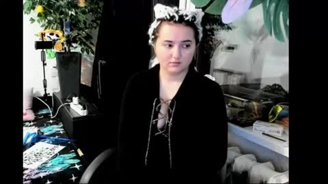 Snapshot of spanking_girls chatting on January 20, 2025, 12:04 am Evgenia online show from January 20, 2025, 12:04 am