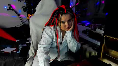 Snapshot of spanking_girls chatting on November 26, 2025, 12:11 am Evgenia online show from November 26, 2025, 12:11 am