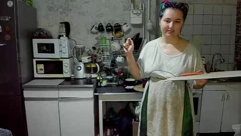 Snapshot of spanking_girls chatting on June 4, 2026, 12:49 am Evgenia online show from June 4, 2026, 12:49 am