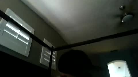 Slave online show from October 1, 2025, 7:53 pm