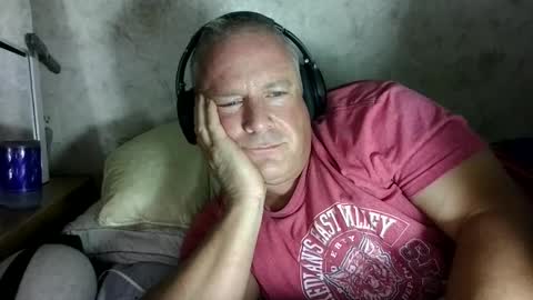 Slave online show from October 20, 2025, 11:21 am