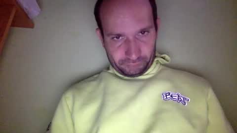 Snaiky online show from October 4, 2025, 1:53 pm