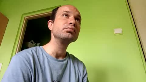 Snaiky online show from April 13, 2026, 10:21 am