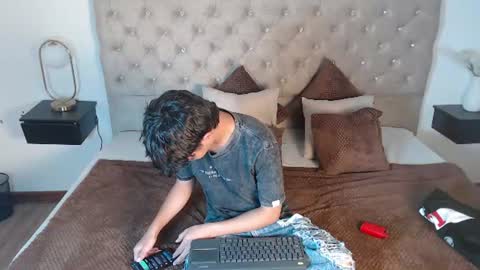 Snapshot of spark_riverss chatting on July 16, 2026, 12:11 pm Spark online show from July 16, 2026, 12:11 pm