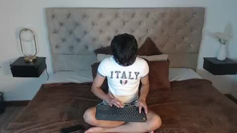 Snapshot of spark_riverss chatting on July 18, 2026, 12:20 pm Spark online show from July 18, 2026, 12:20 pm