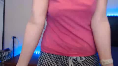 Snapshot of sparkle_pinuppp chatting on May 31, 2026, 5:26 am Tip 1 token Follow me on instagram Sparkle pinuppp online show from May 31, 2026, 5:26 am