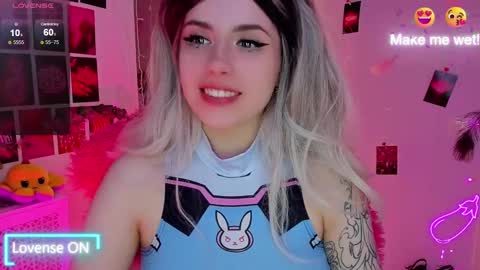 Snapshot of sparklemona chatting on February 20, 2025, 11:09 am SparkleMona online show from February 20, 2025, 11:09 am