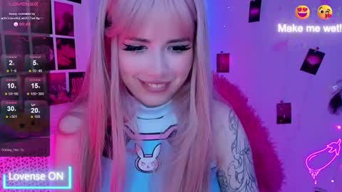 Snapshot of sparklemona chatting on February 24, 2025, 4:49 am SparkleMona online show from February 24, 2025, 4:49 am