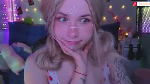Snapshot of sparklemona chatting on July 24, 2026, 1:25 am SparkleMona online show from July 24, 2026, 1:25 am