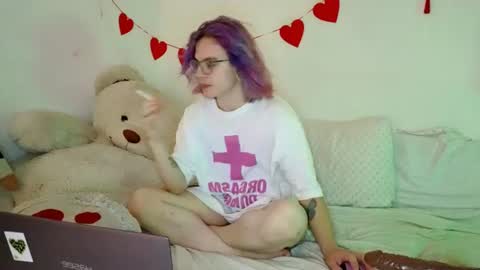 Snapshot of sparkyferret chatting on July 22, 2026, 10:01 pm sparkyferret online show from July 22, 2026, 10:01 pm