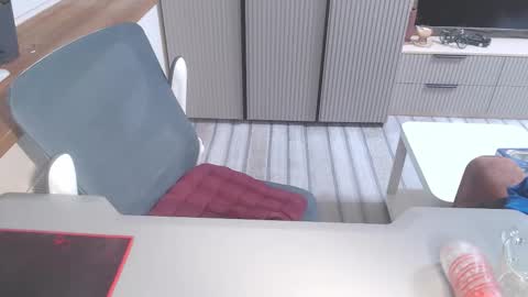 Snapshot of spb78 chatting on February 11, 2026, 6:46 pm Art online show from February 11, 2026, 6:46 pm
