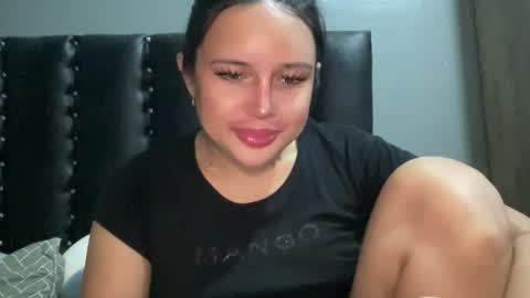 specialgirlxxx online show from May 22, 2026, 12:00 pm