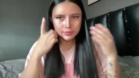 specialgirlxxx online show from June 23, 2026, 7:39 am