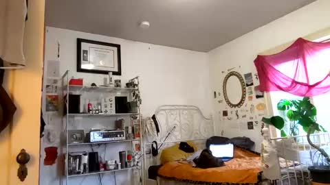 Snapshot of spiceberrybb chatting on April 10, 2026, 3:28 pm spiceberrybb online show from April 10, 2026, 3:28 pm