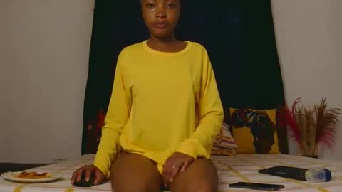 Snapshot of spicy_angels chatting on November 20, 2025, 10:37 am Quinter Cheeky online show from November 20, 2025, 10:37 am