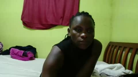 spicy_bella69 online show from May 16, 2026, 8:18 pm