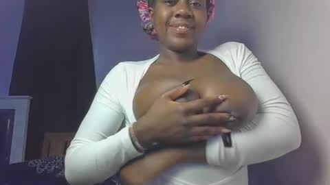 Snapshot of spicy_cherrie chatting on April 22, 2026, 5:21 am cherrie online show from April 22, 2026, 5:21 am