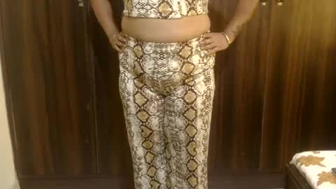 Snapshot of spicy_jasleen chatting on July 24, 2026, 2:53 am Your Jasleen online show from July 24, 2026, 2:53 am