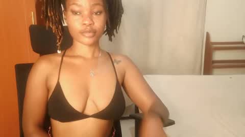 Snapshot of spicy_kerrine chatting on March 10, 2025, 3:34 am Spicy kerrine online show from March 10, 2025, 3:34 am