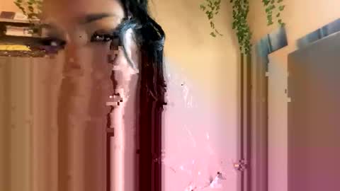 Snapshot of spicymaa chatting on September 15, 2025, 9:26 pm Royalty online show from September 15, 2025, 9:26 pm